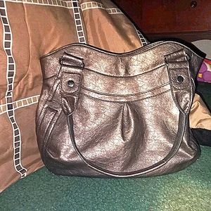 BARELY USED RELIC PURSE!!!!